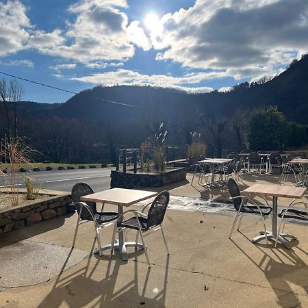 Gite-Auberge Du Pont De Lanau Neuveglise ภายนอก รูปภาพ