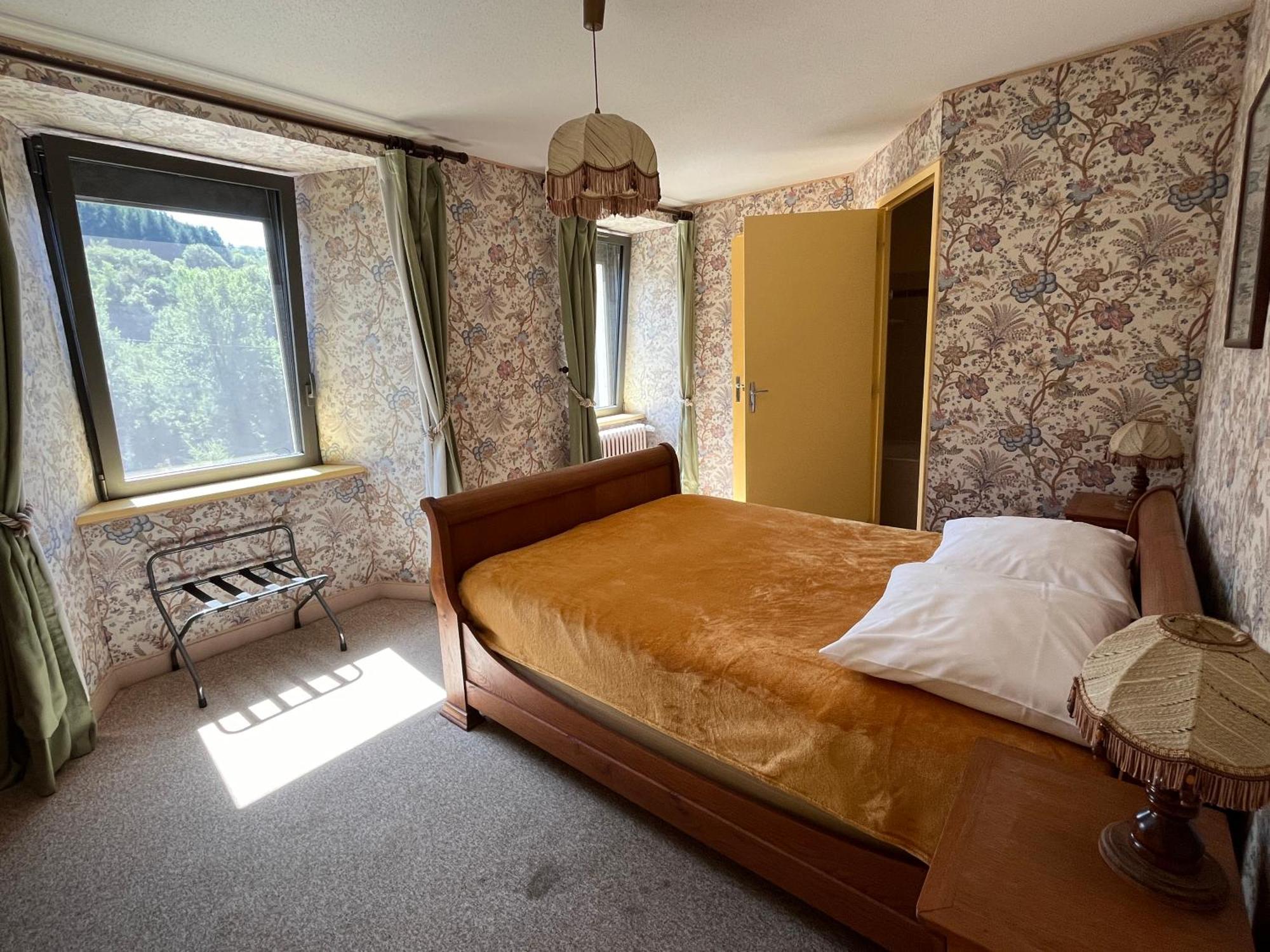 Gite-Auberge Du Pont De Lanau Neuveglise ภายนอก รูปภาพ