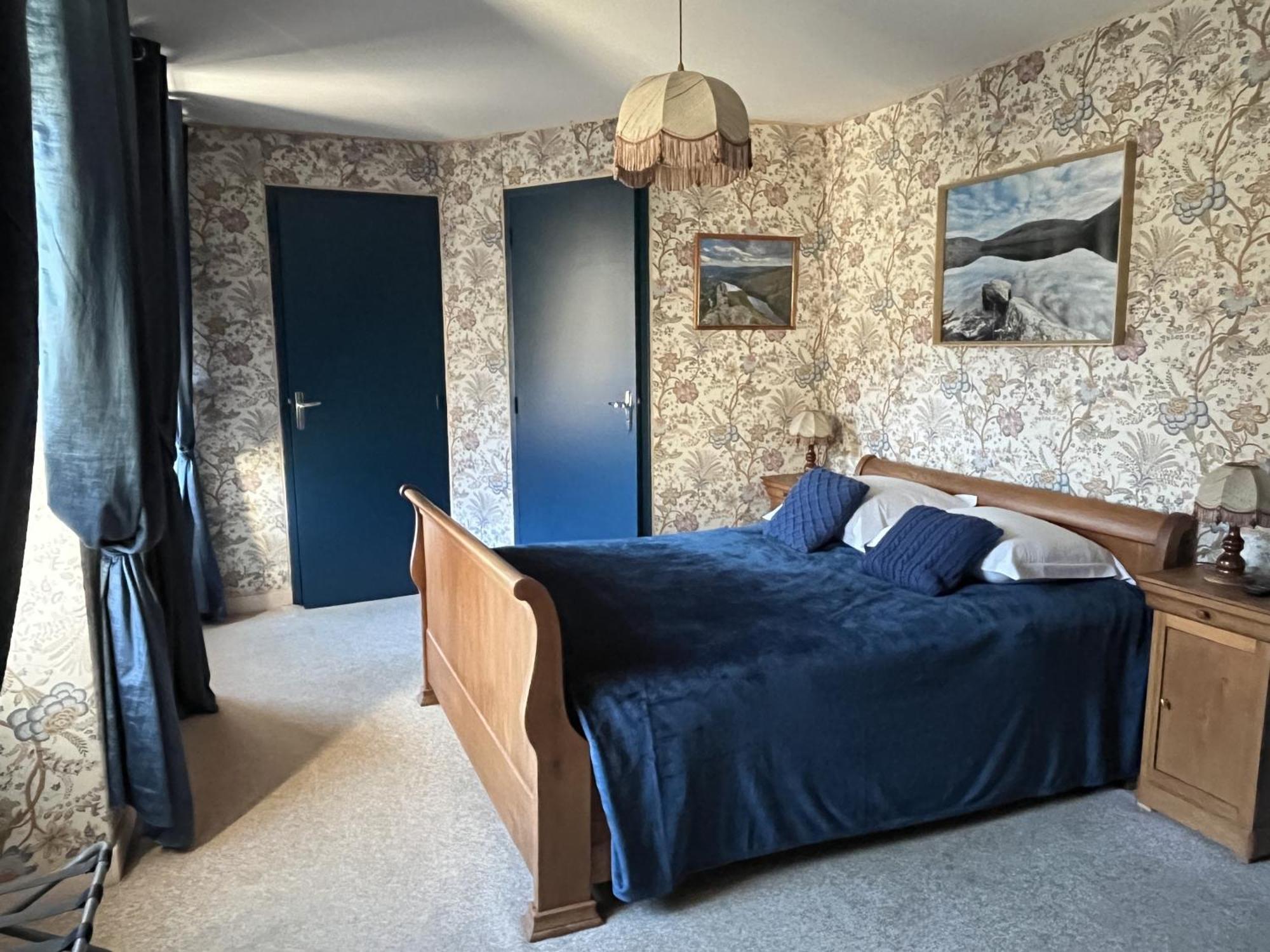 Gite-Auberge Du Pont De Lanau Neuveglise ภายนอก รูปภาพ